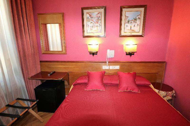 Hostal Hispano - Argentino Gran Via Madrid Zimmer foto