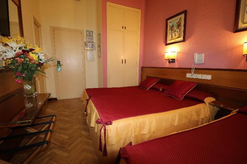 Hostal Hispano - Argentino Gran Via Madrid Zimmer foto